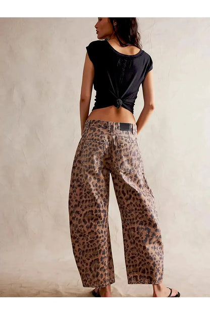 Barrel Jeans with Leopard Pattern